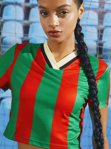 Top Deportivo Corto para Mujer, Sexy, Estampado, con Bloques de Color, Cuello en V, Ajustado, Transpirable, de Secado Rápido, con Logotipo Personalizado - Product Image 3