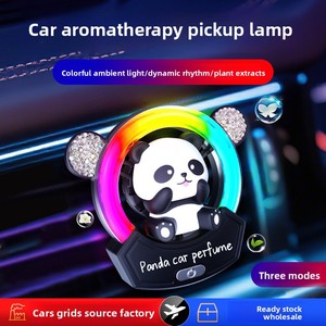 Phim hoạt hình gấu phát sáng trang trí môi trường xung quanh ánh sáng Nước hoa Điều khiển bằng giọng nói xe làm mát không khí nhựa Vent Pick-up cho xe hương liệu - Product Image 5