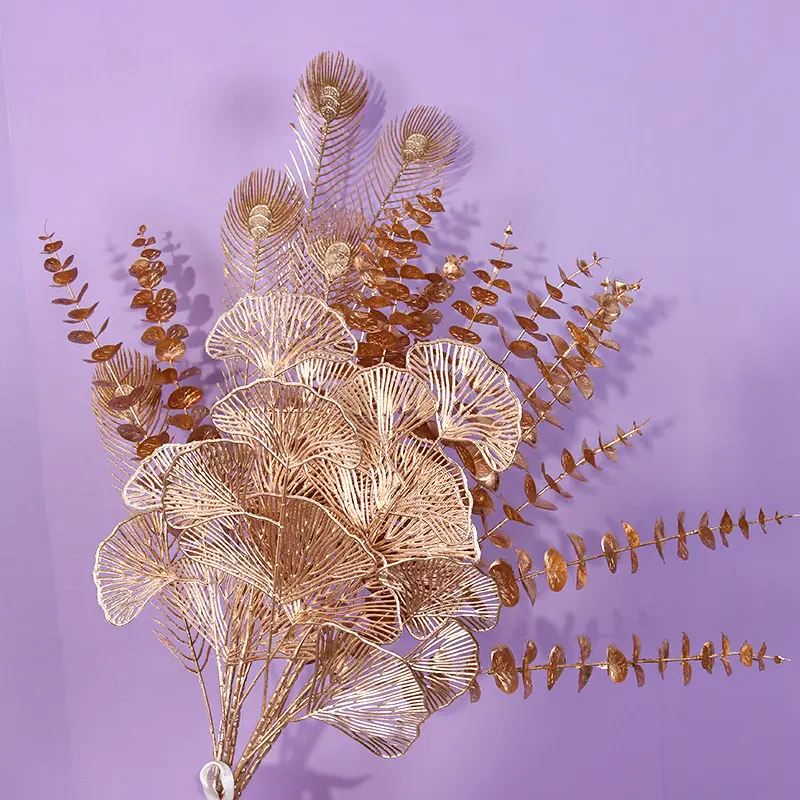 卸売シミュレーションイチョウプラスチック黄金の葉人工植物ユーカリヤシの葉装飾的な人工金の花