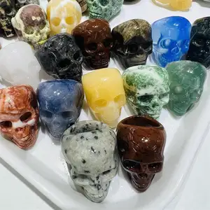 Factory wholesale natural hand carved small size head shape ring carvings reiki energy crystal skulls rings for gifts decoration