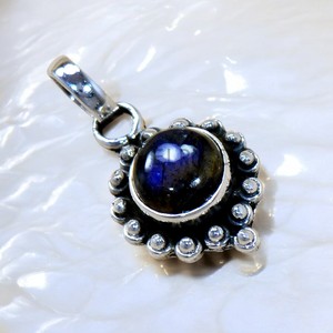 À la mode Labradorite 925 Sterling Silver Gemstone Pendentif Mars Mois Pierre De Naissance Bijoux Faits À La Main Forme Ronde Cadeau pour Anniversaire - Product Image 1