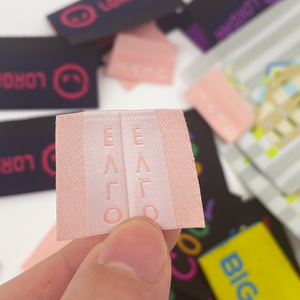 Mật Độ Cao Tái Chế Sang Trọng Satin Và Bông Vải Vải Damask Quần Áo Cổ Dệt Nhãn Thiết Kế Pet Áo Sơ Mi Tag Với Logo - Product Image 2