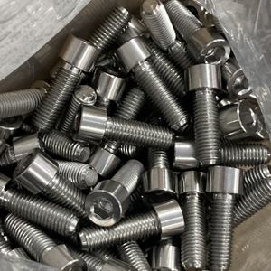 MALAXY-Vis à tête étroite M8x22mm Tc4 en alliage de titane, tige de valve, vis à <span class=keywords><strong>goujon</strong></span> avec un diamètre de tête de 10mm - Product Image 2