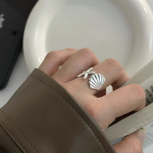 Anillo de Concha de Estrella de Mar en Plata de Ley S925, Diseño Abierto, Joyería para el Dedo Índice de Mujer, Uso Diario - Product Image 1