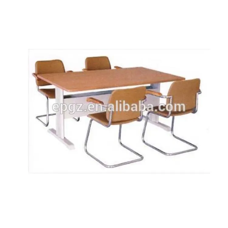 ห้องสมุดโรงเรียนอ่านโต๊ะและเก้าอี้สำหรับ4ท่าน