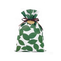 Bolsa de seda no tejida personalizada de alta calidad, regalos versátiles con cordón, impresiones, embalaje de cosméticos, oferta promocional Alibaba China