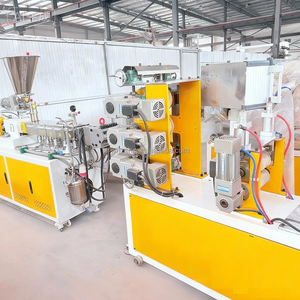 Ligne de production de machines d'extrusion de plaques et feuilles polymères personnalisées en HDPE, LLDPE, PVC, TPO, TPU avec extrudeuse à vis simple pour la granulation et la fabrication de fils - Product Image 1