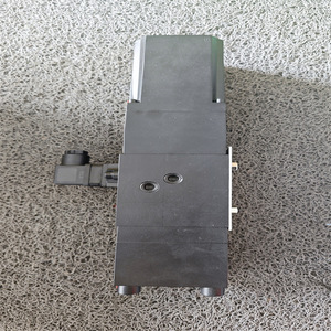 Vanne servo hydraulique EMG EMGSV1-10/32/315/6, unité de commande en alliage de zinc à 4 broches - Product Image 2