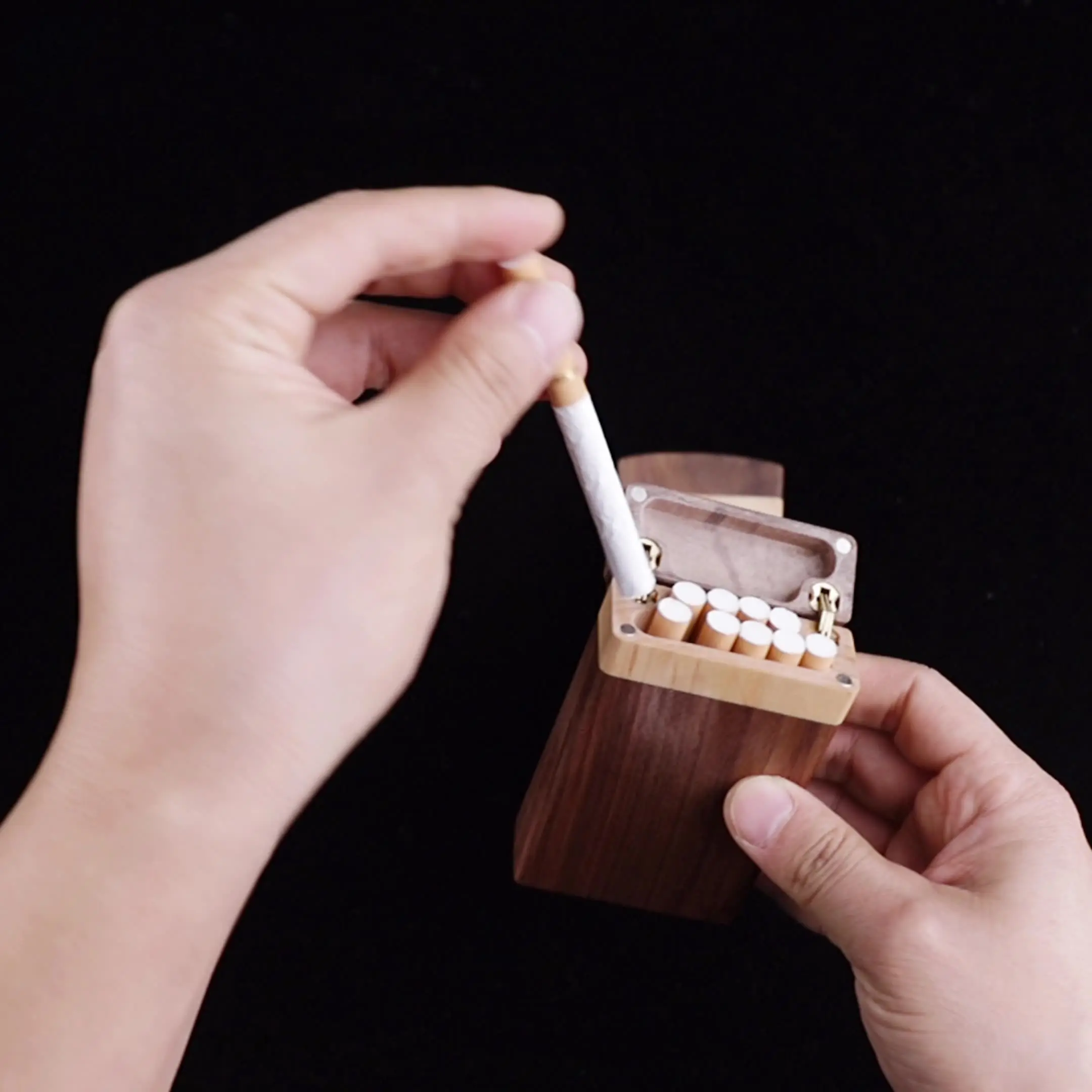 Produttori di supporti per scatole di sigarette in legno di noce nero personalizzato