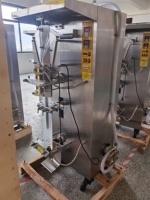 Machine à glaçons liquides pour sachets d'eau, machine à emballer l'eau en sachets, machine à découper l'eau