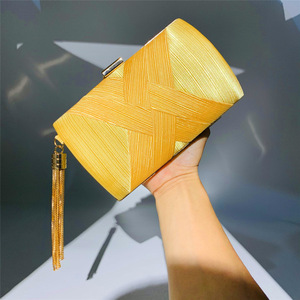 Elegante pochette da sera in <span class=keywords><strong>raso</strong></span> con nappe per matrimoni, feste ed eventi serali da donna - Product Image 4