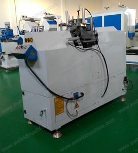 เครื่องตัดพีวีซีความแม่นยำสูง เครื่องตัดโปรไฟล์ยูพีวีซี 380V 2kW เครื่องตัด Eworld สำหรับงานประตูหน้าต่าง - Product Image 6