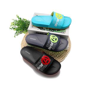 Tongs de Gym Xsheng à Semelle en PU, Sandales Personnalisées avec Logo, Claquettes Sportives OEM pour Membres de Club, Récupération Douche Légère - Product Image 6