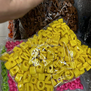 Cuentas acrílicas con letras y agujeros grandes para zapatos, accesorios Diy, pulsera hecha a mano, cadena para teléfono, llavero, cuentas del alfabeto para joyería - Product Image 1