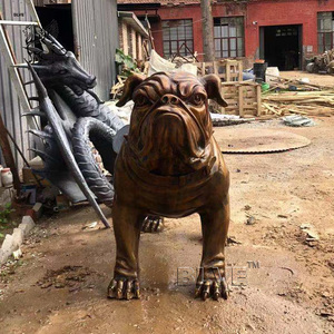 Blve Moderne Kunst Grappige Metalen Levensgrote Staande Bronzen Mopshond Standbeeld Plassen Fontein Sculptuur Buiten En Binnen Decoratie - Product Image 5