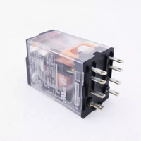 Relais miniature électromagnétique non verrouillable Schneider Electric DPDT à montage sur douille 12A série Zelio RXM scellé usage général