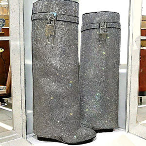 Stivali Alti da <span class=keywords><strong>Donna</strong></span> di Lusso <span class=keywords><strong>con</strong></span> Diamanti, Morbidi e Lucidi, Slip-On <span class=keywords><strong>con</strong></span> Tacco a <span class=keywords><strong>Zeppa</strong></span> e Chiusura in Metallo - Per Tutte le Stagioni - Product Image 3