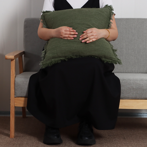 Housse de coussin décorative en tissu de lin vert lavable avec fermeture éclair, design vintage personnalisable - Product Image 4