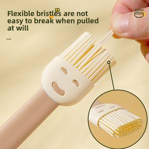Outils de pâtisserie : Spatule à crème, pinceau pour le visage, pinceau à huile en silicone, racloir – Ensemble de deux pièces, compatible lave-vaisselle - Product Image 2