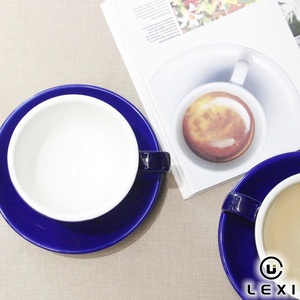 ชุดกาแฟเซรามิกสีน้ำเงินรอยัล พร้อมจานรองเคลือบเงา สำหรับกาแฟเอสเพรสโซ คาปูชิโน ลาเต้ เหมาะสำหรับร้านกาแฟ ร้านอาหาร และใช้ในบ้าน - Product Image 2