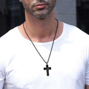 Collier croix pour enfants plaqué or Offre Spéciale avec prière des seigneurs et design football américain bijoux religieux en acier inoxydable - Product Image 2