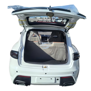 Mini-voiture électrique blanche fermée, SUV compact à énergie nouvelle, véhicule familial pour adultes - Product Image 6