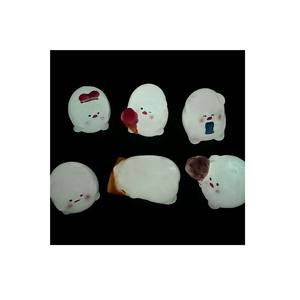 100 Uds Rosa luminoso Mini resina <span class=keywords><strong>cerdo</strong></span> adornos juguetes muñecas figuras hogar jardín decoración brillo en la noche escritorio DIY adornos artesanales - Product Image 6