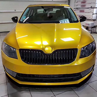 Stiker Pembungkus Vinil Mobil Super Mengkilap Warna Kuning Daun 1.52*18M Bungkus Otomatis