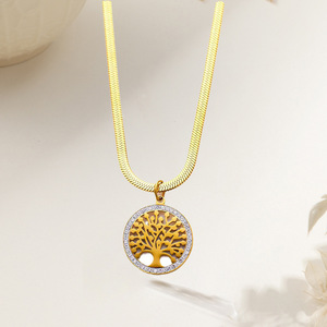 Colgante Árbol de la Vida en Oro PVD 18K - Collar de Acero Inoxidable con Zirconia Calada para Mujer - Product Image 4