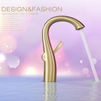 Grifo de Lavabo Austler, Grifo de Cocina Moderno con Acabado Cromado, Construcción de Latón, Grifo Mezclador Ahorrador de Agua con Núcleo de Válvula de Cerámica