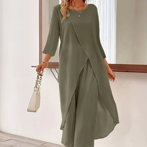 Ensemble deux pièces élégant et tendance pour femme : haut uni et pantalon court, ODM automne/printemps, anti-plis, manches courtes - Product Image 1