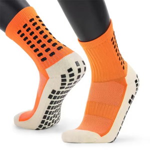 Chaussettes de sport personnalisées pour basketball, football et soccer, antidérapantes avec semelle coussinée pour hommes, idéales pour l'entraînement - Product Image 4