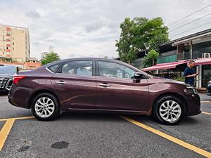 Auto Usado Premium Nissan Sylphy 2018 <span class=keywords><strong>Morado</strong></span> 1.6XV CVT, Exportación de Autos Usados - Product Image 4