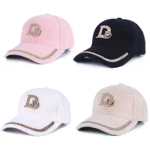 Nueva gorra de béisbol de verano Unisex hermosas letras decorativas Aleación de diamantes de imitación marca sombrero para el sol mujeres hombres pesca diseño de Corea del Sur