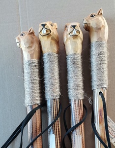 Commercio all'ingrosso 122 centimetri scolpita da trekking palo di legno animale bastoni da passeggio - Product Image 4