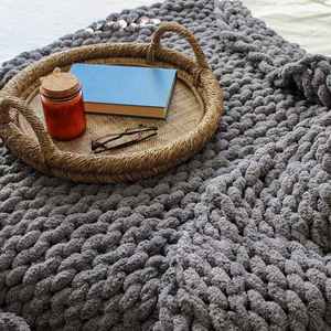 Couverture en tricot épais luxueuse faite à la main, couverture en chenille naturelle lestée - Product Image 3