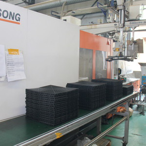 Allemagne Vente <span class=keywords><strong>à</strong></span> chaud de carreaux de sol de garage Couvre-sol en plastique <span class=keywords><strong>à</strong></span> emboîtement 40*40*1.8CM - Product Image 6