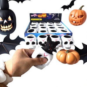 Tazza Creativa di Halloween a Forma di Teschio con Fantasmi e Pipistrelli, Giocattolo Antistress in Gomma per Scherzi Divertenti - E-commerce Transfrontaliero - Product Image 1
