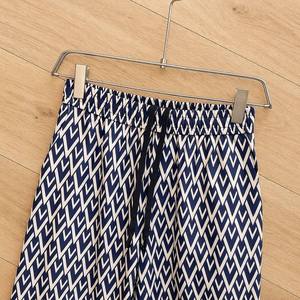 Conjunto de Camisa y Pantalones Cortos para Hombre, Personalizado al por Mayor, de Algodón, Retro, con Estampado Geométrico en Zig Zag, con Botones y Manga Corta - Product Image 3