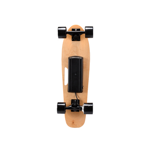 Meilleur cadeau, vente en gros directe, pas cher, planche à roulettes électrique 350w, mini planche à roulettes électrique à 4 roues, planche à roulettes électrique, logo personnalisé - Product Image 4