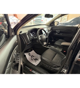 มิตซูบิชิ เอาท์แลนเดอร์ CVT ปี 2020 มือสอง รถ SUV 5 ประตู 5 ที่นั่ง เครื่องยนต์เบนซิน 2.0 ลิตร ล้อแม็ก R18 เบาะผ้า เกียร์อัตโนมัติ พวงมาลัยซ้าย - Product Image 4