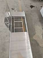 Escalier d'accès industriel en aluminium avec trappe latérale de 3 m, 3 crochets et échelle