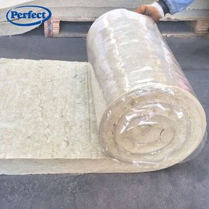 Rouleau de laine minérale de roche approuvé FM-Réglementation thermique des serres agricoles - Product Image 1