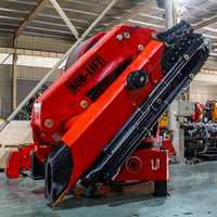 Grue à flèche pliante montée sur camion de 20/30/40 tonnes, chargeur hydraulique fiable à articulation avec vanne de commande pour le levage d'équipements