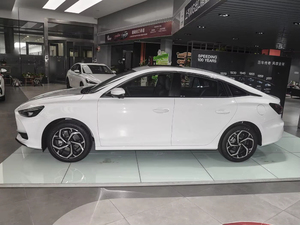 Modèles à succès MG5 2025 180DVVT Manuelle Automatique Édition Luxe Mondiale Phare Acheter une <span class=keywords><strong>voiture</strong></span> de Chine <span class=keywords><strong>Voiture</strong></span> neuve <span class=keywords><strong>Voiture</strong></span> d'<span class=keywords><strong>occasion</strong></span> - Product Image 2