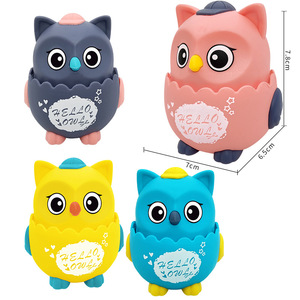 Jouet hibou à presser et à glisser en plastique souple, animal de dessin animé, récompense pour enfants, 7x6.5x7.8cm, pour la maternelle - Product Image 4
