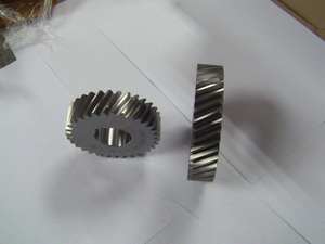 Compresor de Aire de Ingeniería de Precisión en Oferta, Motor M2.5, Juego de Engranajes Helicoidales, Transmisión Suave, Disponible para la Venta - Product Image 2