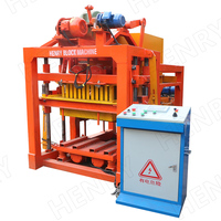 Brique de ciment semi-automatique Qt4-28 faisant la machine de brique de machines avec la couleur adaptée aux besoins du client
