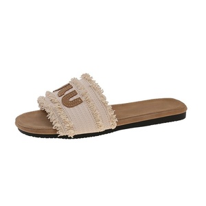 Luxury High Quality French Style Slippers for <b>Women</b> Designer Shoes Outdoor Wear 2026 Summer Fashion Letter Flat Beach Sandals - Product Image 2