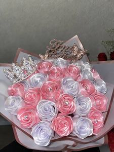 Couronnes de mariée en alliage de strass de haute qualité, best-seller 2026, pour bouquets de fleurs, décorations de gâteaux d'anniversaire et de <span class=keywords><strong>mariage</strong></span> - Product Image 4